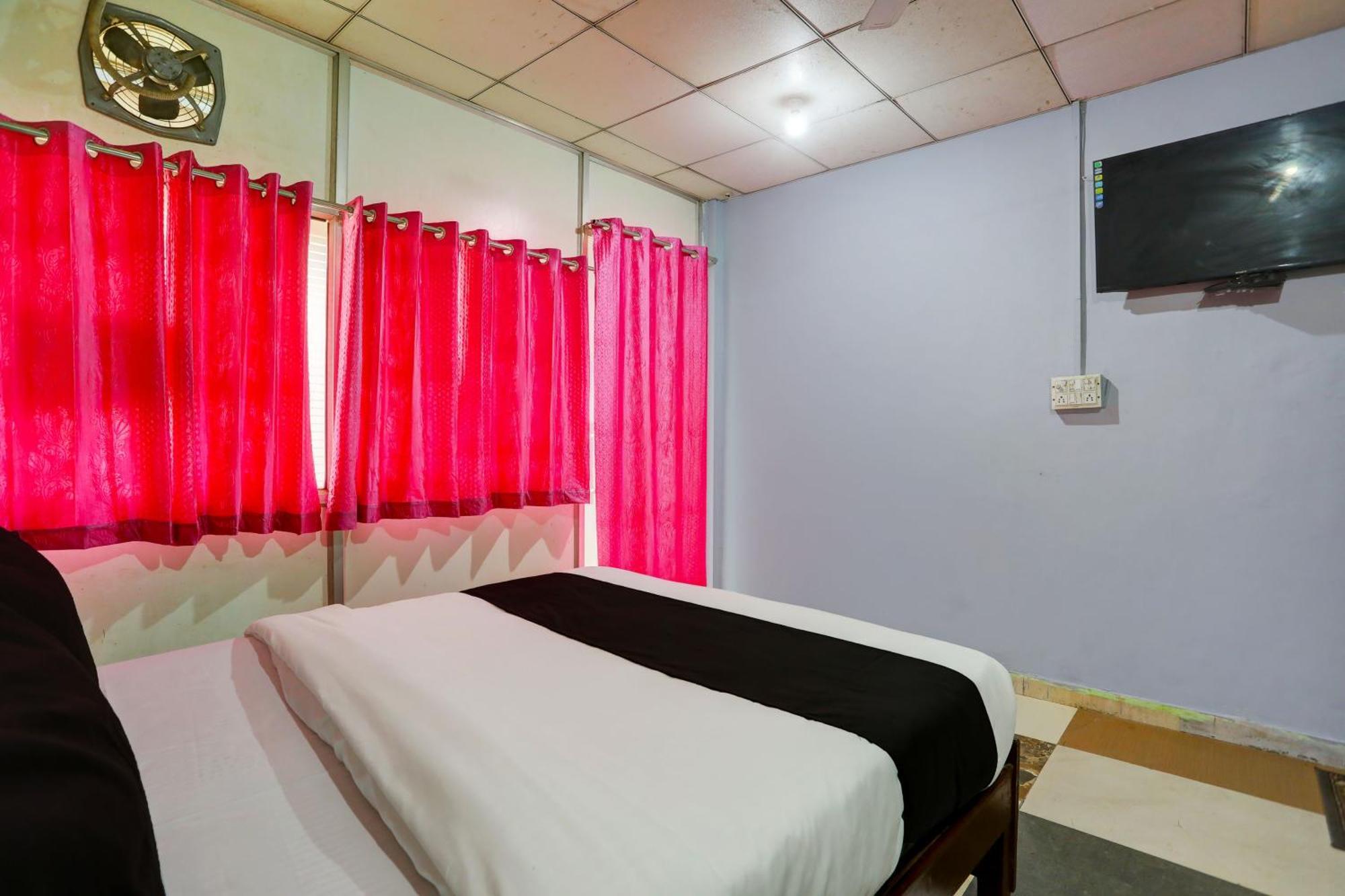 Collection O Harsh Hotel & Restaurant Bhiwadi Екстериор снимка