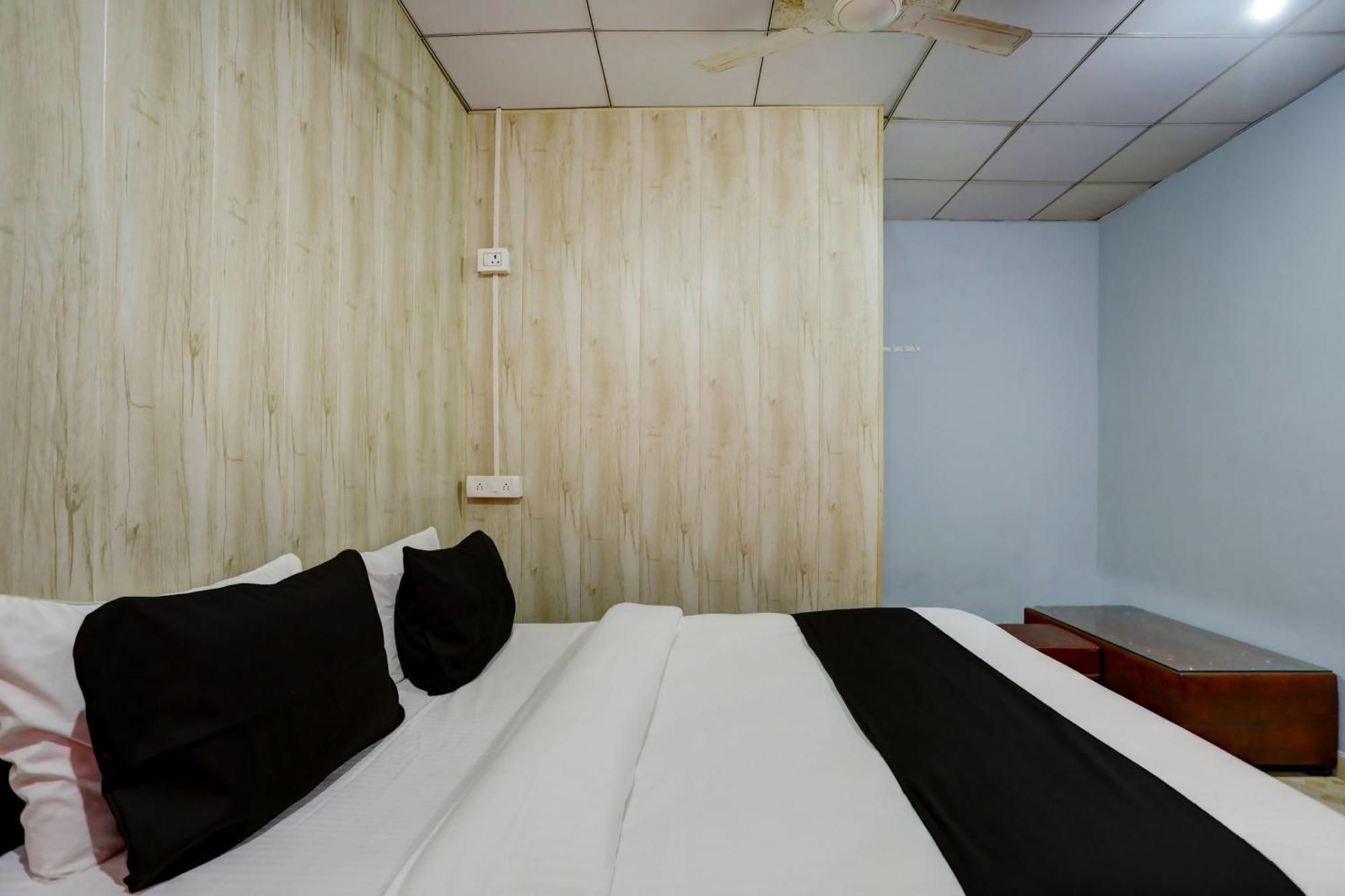 Collection O Harsh Hotel & Restaurant Bhiwadi Екстериор снимка